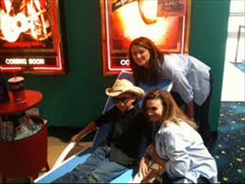 Kenny Chesney Summer in 3D Movie Trailers HD