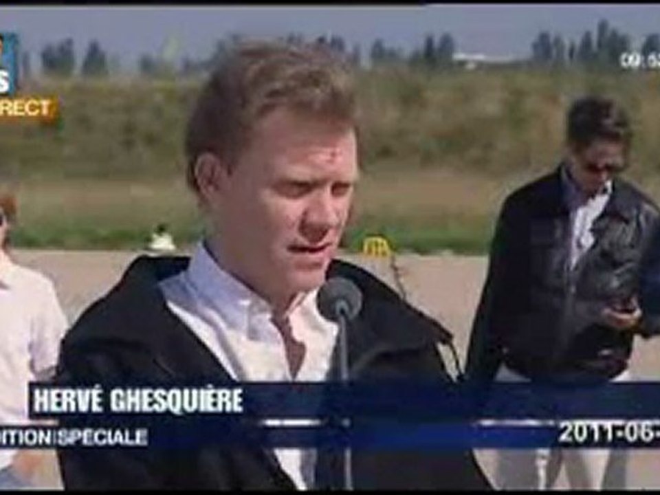 Retour des ex-otages H Ghesquière et S Taponier