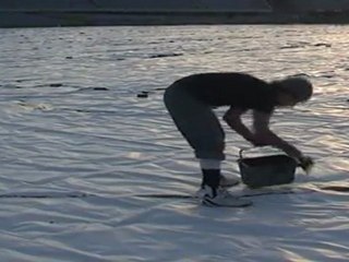 Un caricatura de cien metros de Diego Forlán