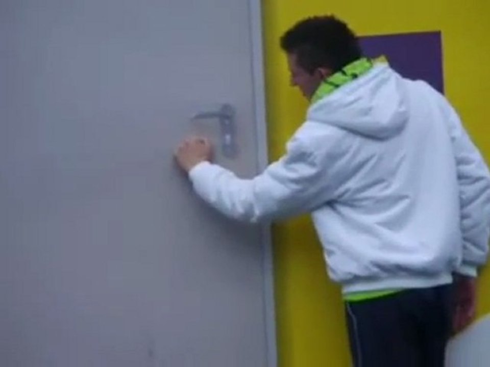 Es macht einfach keiner auf!