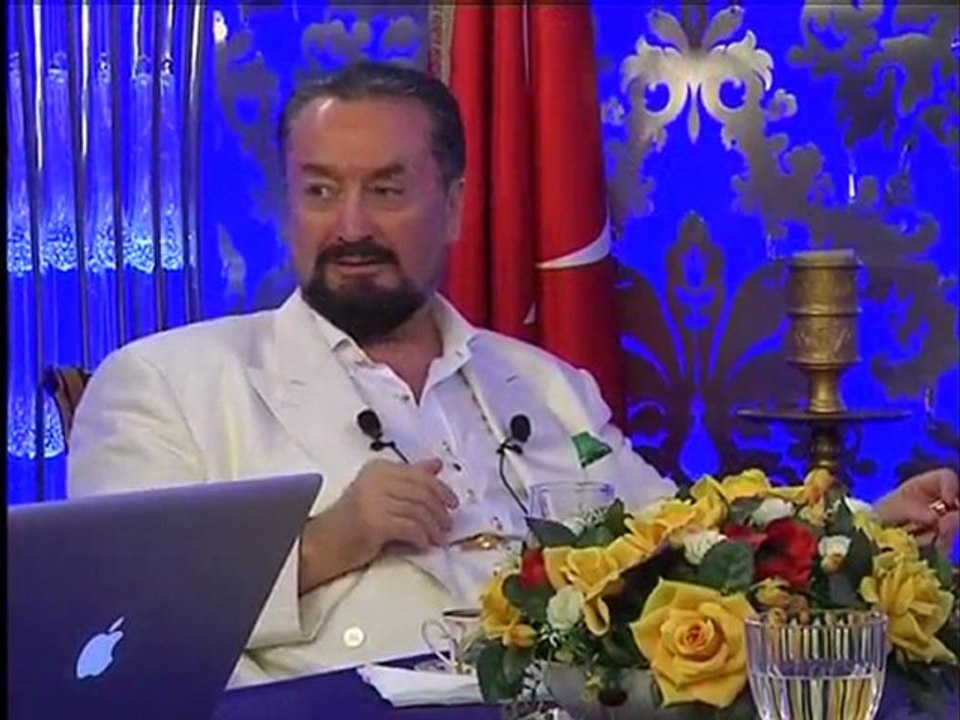 Şeyh Nazım Hocamıza herkes dua etsin (Adnan Oktar)