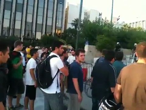 Αγανακτισμένοι και ΜΑΤ