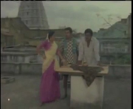 Betting Scene between - Rajendra Prasad - Divya Vani