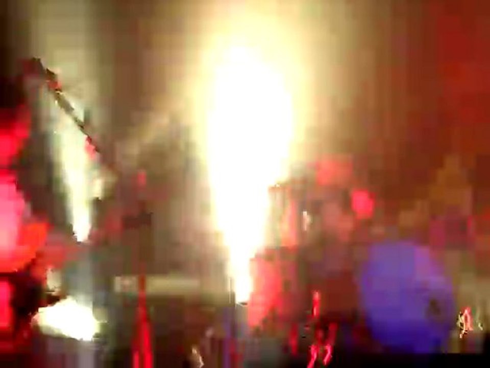 Arctic Monkeys-Brianstorm Live @ Zénith de NANTES