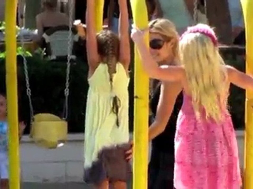 Exklusiv: Denise Richards adoptierte ein Baby