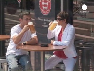 Beer and macaroons - taste of a royal wedding.