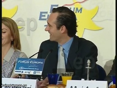 Cospedal pide ayuda a municipios y CC.AA