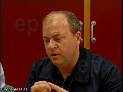 Monago recrimina a Vara por demandarle