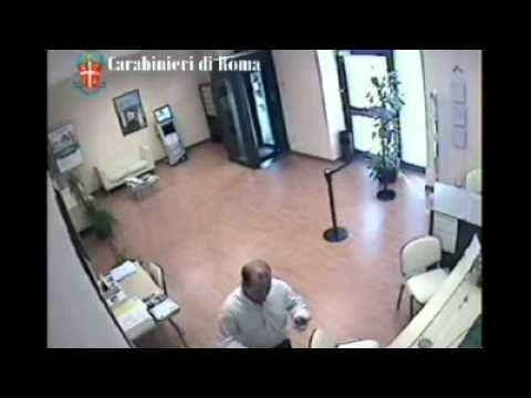 Roma - Arrestato rapinatore seriale di banche