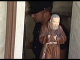 Napoli - Droga nascosta nella statua di Padre Pio