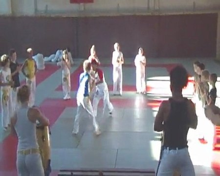 RODA CAPOEIRA COMBAT - ENFANT - ESTILO FAIXA part 1