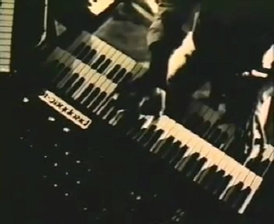 Genesis, Mama