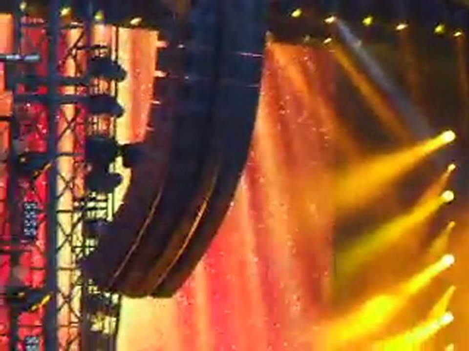 Black Eyed Peas Meet Me Halfway Stade de France 22 juin 2011