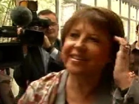 Martine Aubry : Pour une fois qu'on a des bonnes nouvelles, profitons-en ! (I-Télé)