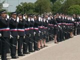 Claude GUÉANT auprès des élèves officiers de la police et de la gendarmerie pour la première sortie commune d'écoles de l'EOGN et de l'ENSOP