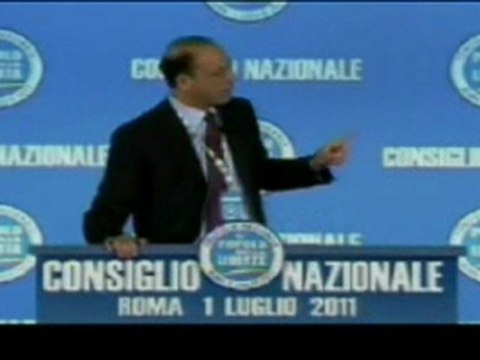 Alfano - Il Pdl diventi il partito degli onesti