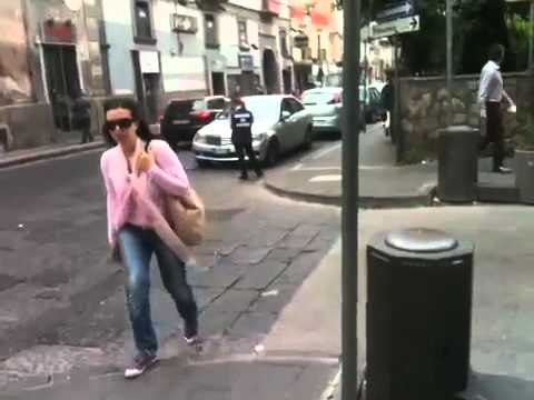 Aversa - Strisce blu illegali a ridosso degli incroci