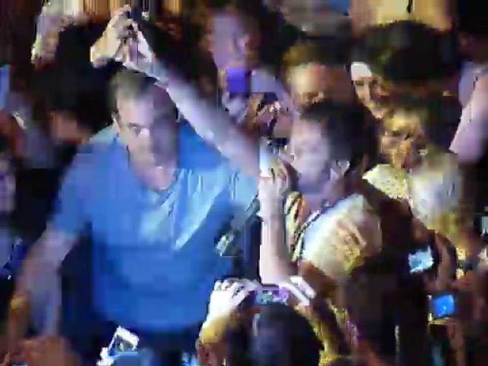 Christophe Maé dans la fosse; @ Casino de Paris, 28 juin 2011.