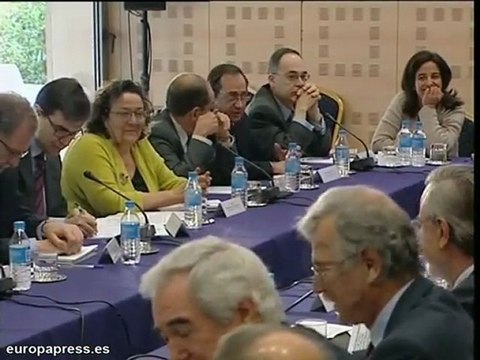 Chacón y Jiménez en una reunión con los embajadores