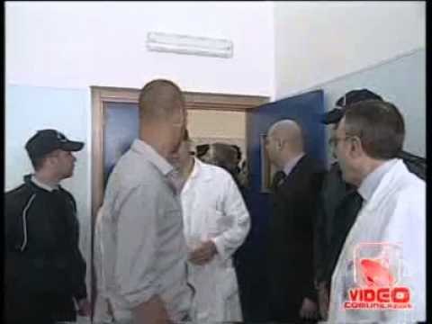 Napoli - Cannavaro inaugura il reparto oncologia al Cotugno