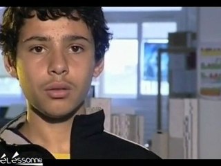 Un ado parle du chauffeur de taxi retrouvé mort (Essonne)