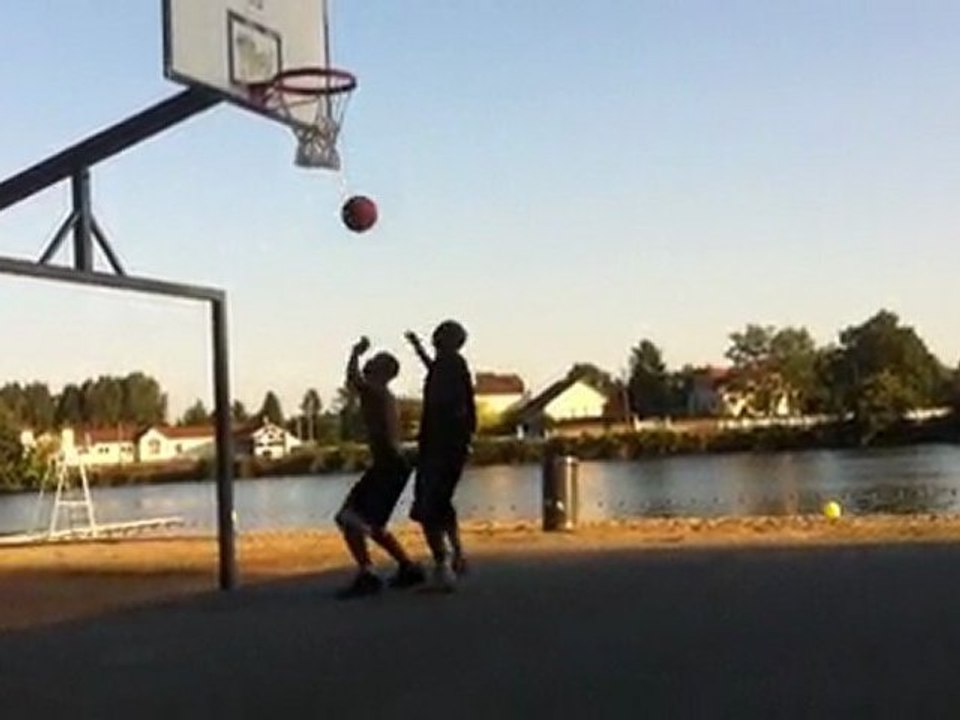 kazou vs likael au playground du quai d'allier à Vichy