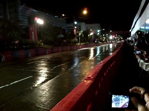 Lewis Hamilton Drives McLaren Mercedes On Mumbai Road - BKC Mumbai