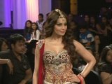 Bipasha Basu Dazzled At India Bridal Fashion Week 2012 Day 3 - Bollywood Babes