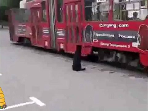 Немој да проаѓаш кај мене на улица