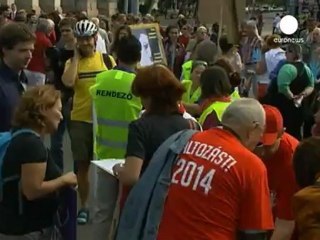 Les Hongroises se mobilisent contre les violences...