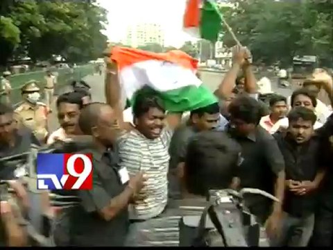 OU JAC students clash with police