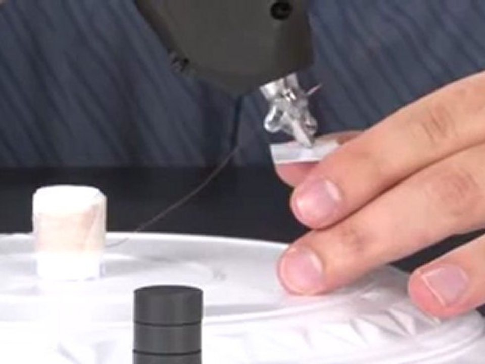 Como construir alto falantes com um prato de isopor