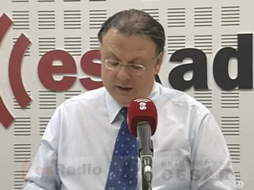 Editorial de César Vidal, El despilfarro autonómico - 21/04/10