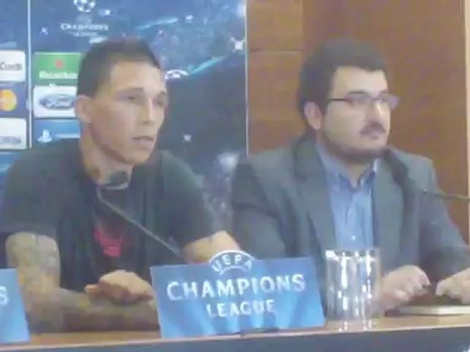 Συνέντευξη Τύπου Χοσέ Χολέμπας ενόψει Σάλκε (1)