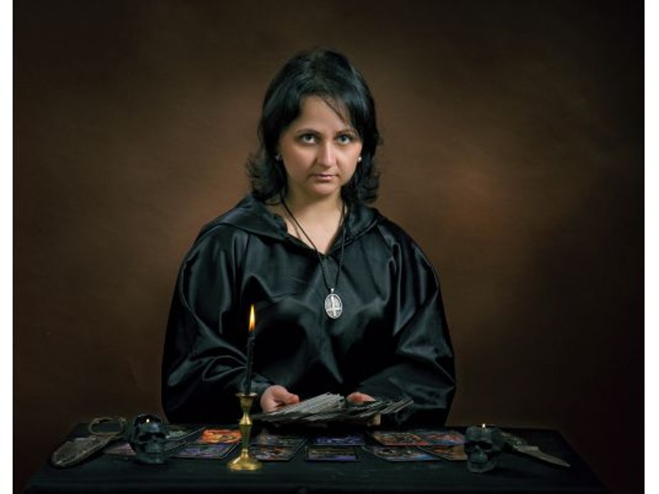 ЛЮБОВНЫЕ ПРИВОРОТЫ, ОТВОРОТЫ, ПРИСУШКИ, ШЕПОТКИ. ПРИВОРОТНЫЕ СЛОВА