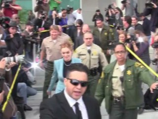 Lindsay Lohan Tweets About "Nickelodeon Star's" Lack of Punishment so far