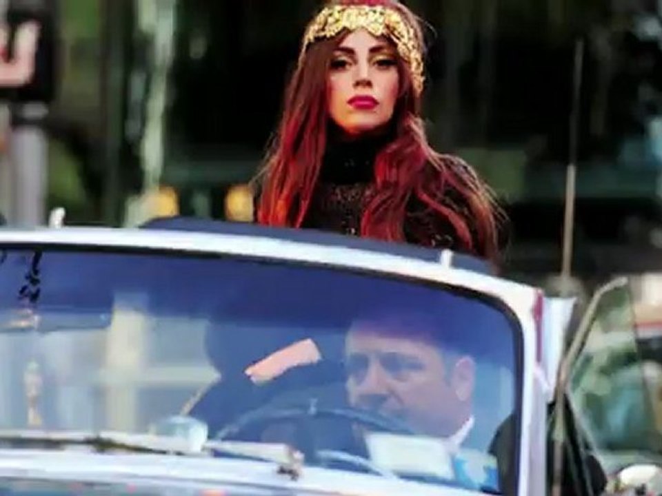 Lady gagas extravagante parfum-werbung