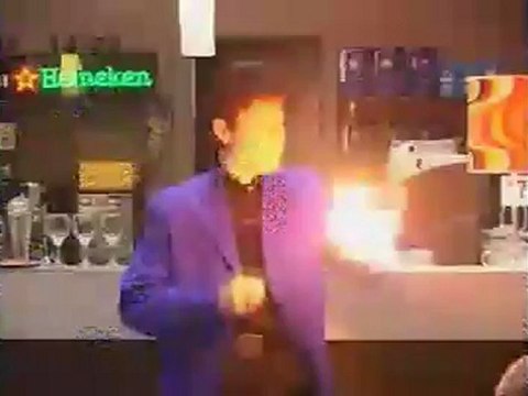 Ellis in Wonderland by Ellis and Webster - Magic Trick