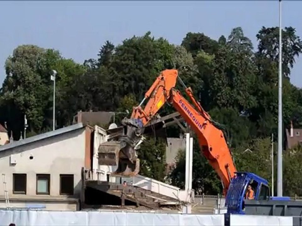 La tribune tombe à arc lès gray