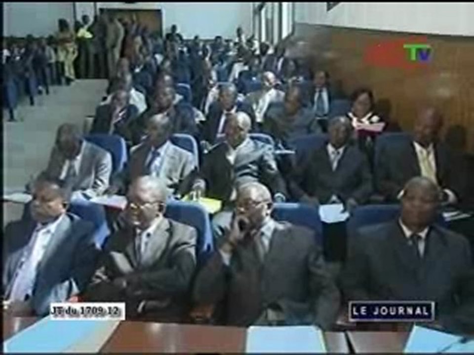 Les ressortissants du district de Lekana face à leur député André Okombi Salissa