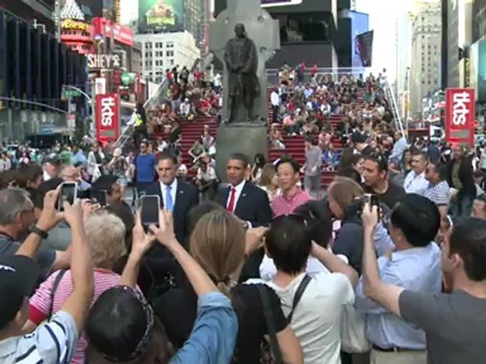 Obama, Romney lookalikes hit the campaign trail