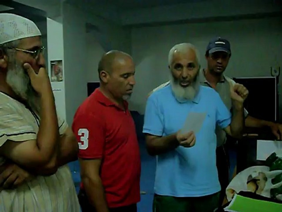 SDC12139-liste membres bureau par Djed Kouider