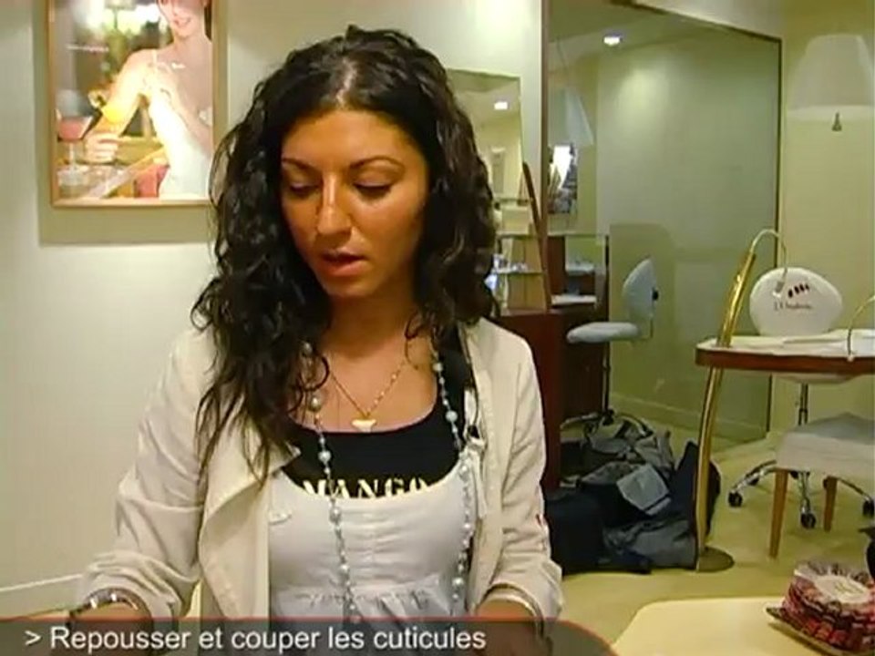 Tutoriel manucure : le soin des ongles