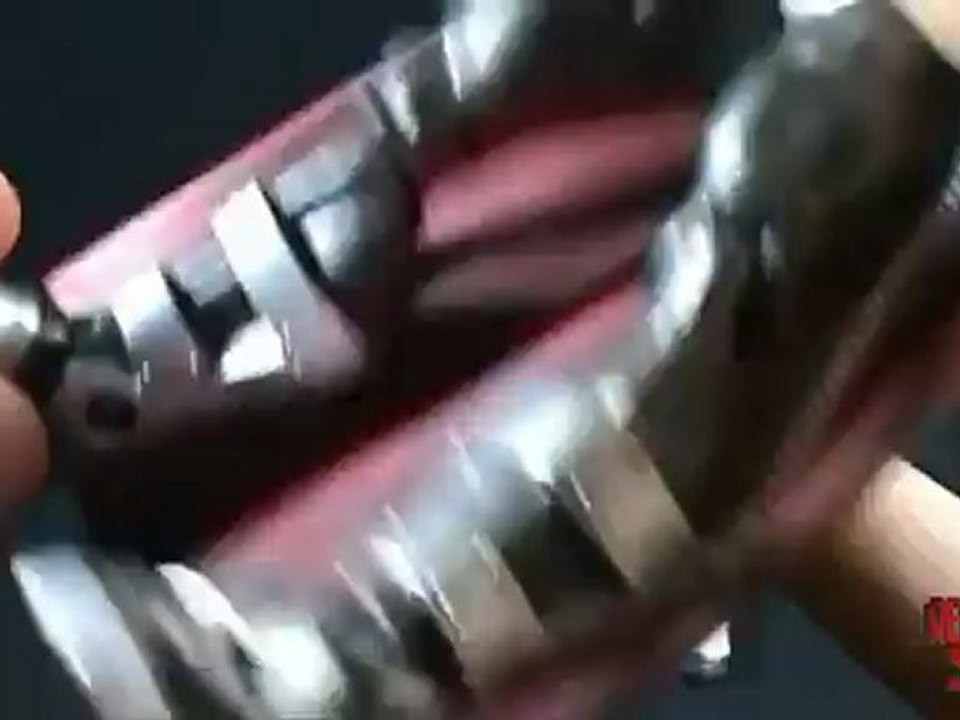 Toy Spot - DC Superheroes S3: Select Sculpt Steel Figure