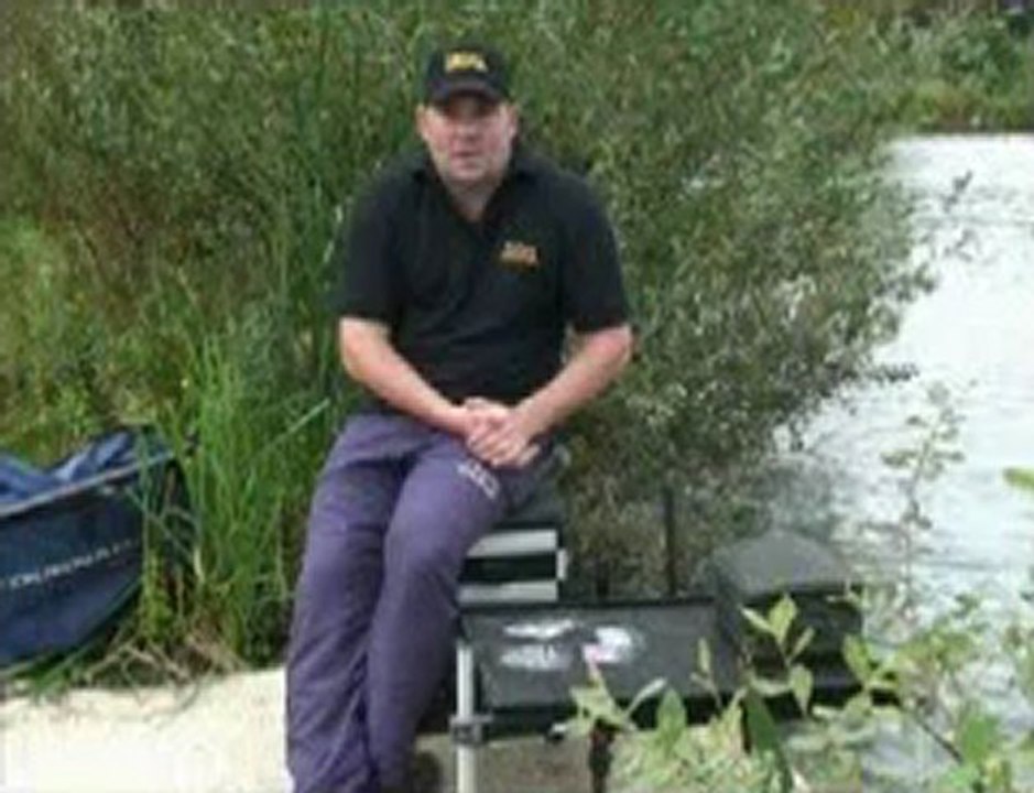 Will Raison on which fishing hooks to use.wmv