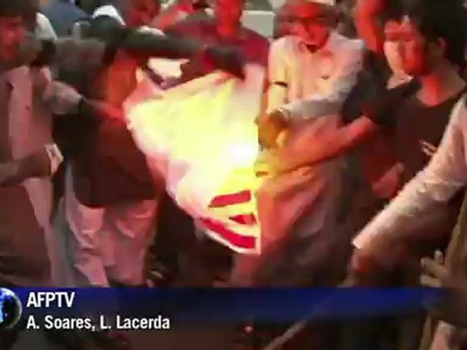 Mais lenha na fogueira