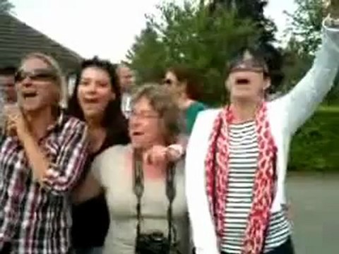 L'amour est dans le pré Bertrand se fait arrêté par la gendarmerie,le dimanche après le mariage de Thierry et Annie 2