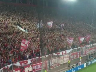 "Θρύλε, Θρύλε, σ' αγαπώ", από τους φιλάθλους του Ολυμπιακού