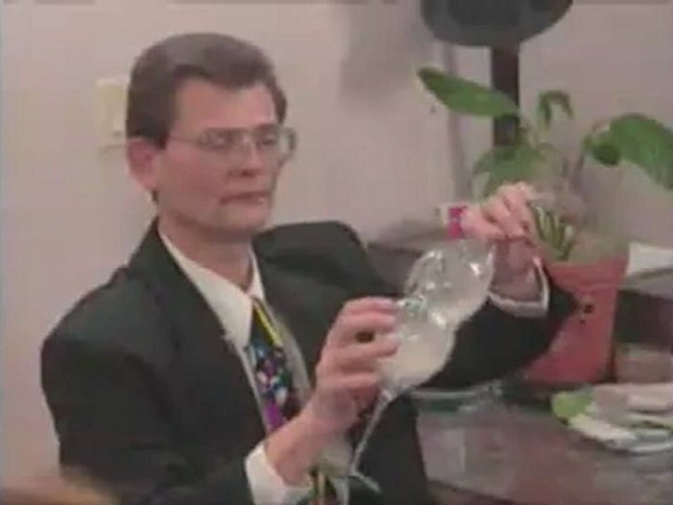 Expert Cigarette Magic Made Easy - Vol.3  by Tom Mullica (DVD) - Magic Trick