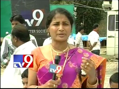 Tv9's eco-friendly Ganesh attracts devotees